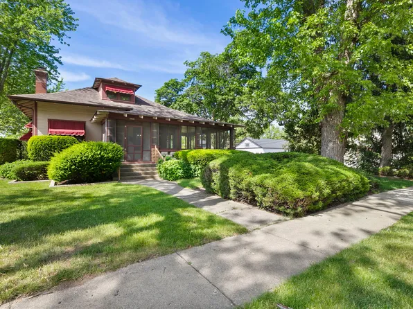288 Park Ave, Grayslake, IL 60030