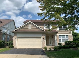 2045 N Trevino Ter, Vernon Hills, IL