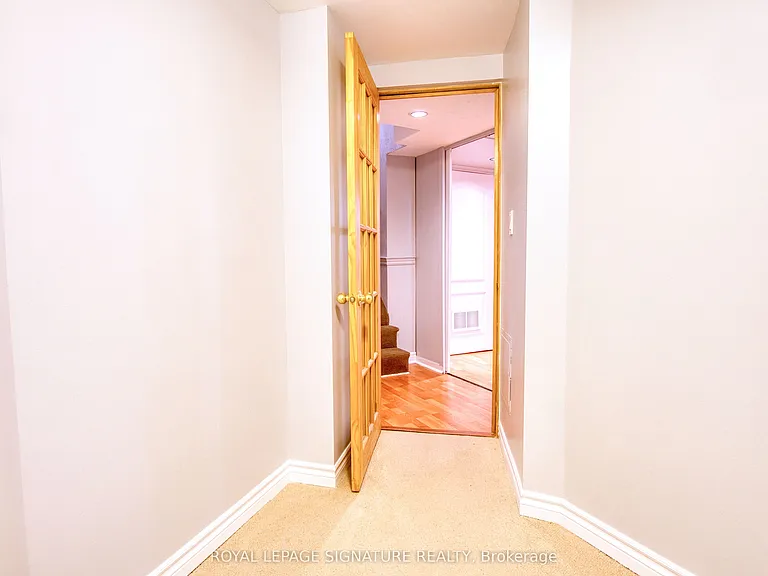 7299 Sandhurst Dr #BASEMENT — Photo 21
