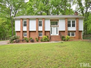 1302 Seabrook Ave, Cary, NC 27511