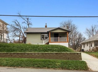 2703 Center St, Des Moines, IA 50312