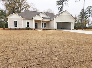 174 Buck Run Dr E, Leesburg, GA 31763