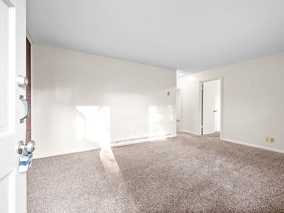 2nd image of 1221 Madison St #221-5