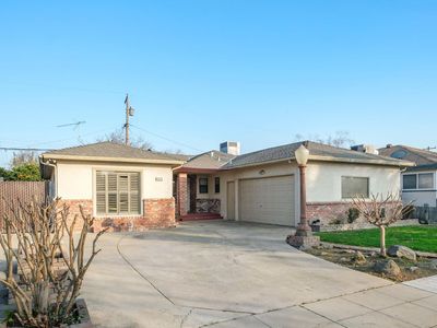 4376 N 5th St, Fresno, CA, 93726
