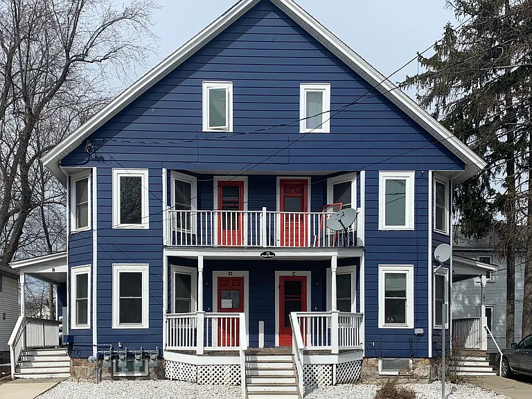 13 Maple St — Photo 1