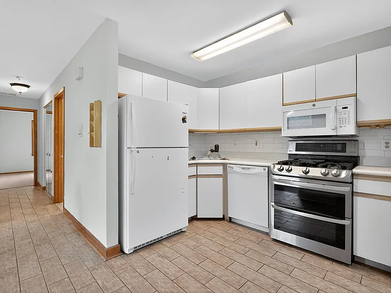 131 Chalkboard Ct — Photo 14