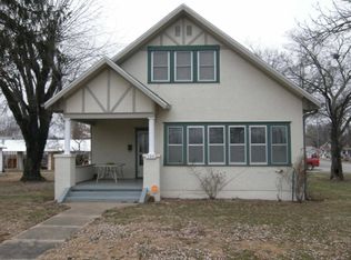 735 E State St, Mountain Grove, MO 65711