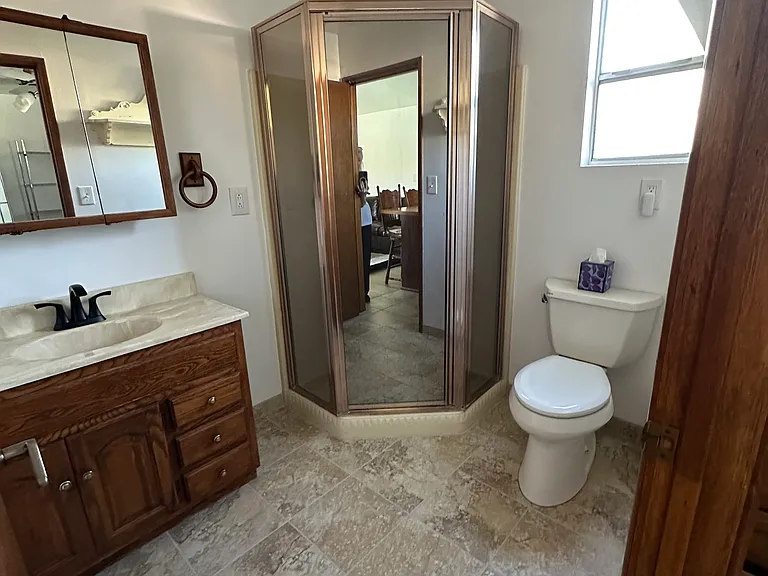 304 N Shelton St — Photo 15