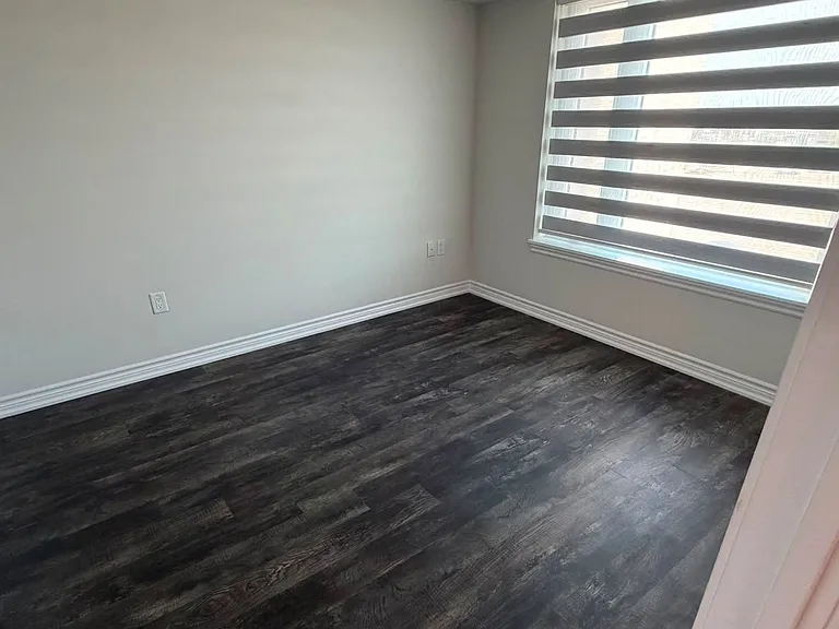 716 Main St E #502 — Photo 5