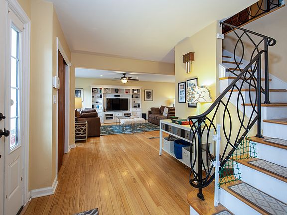 6 Caterson Terrace