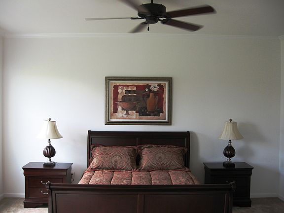 2nd image of 3910 Lee Blvd