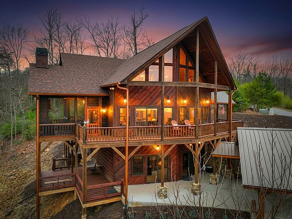 2nd image of 467 Deer Crest Rd