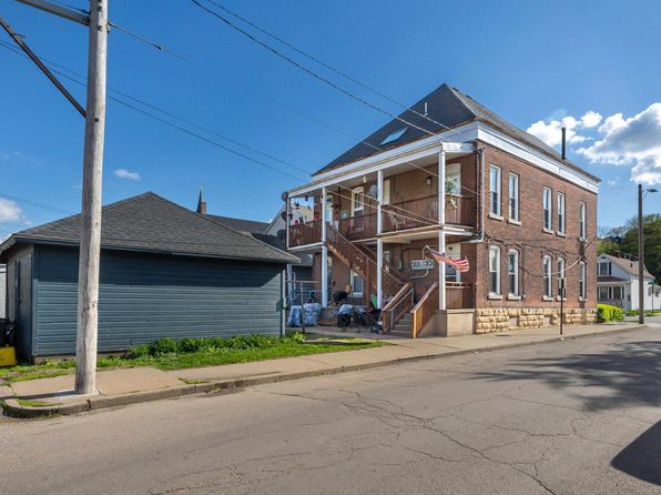 2070 Jackson St, Dubuque, IA 52001