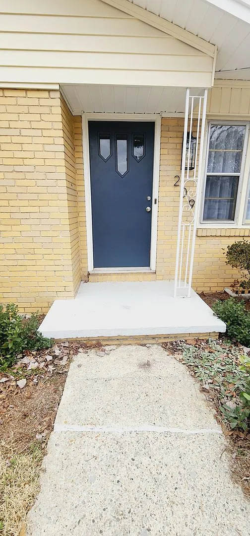 209 Knoll Crest Drive, Homewood, Alabama 35209 — Photo 2