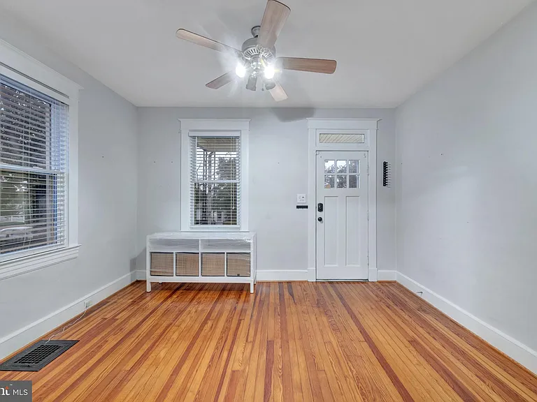 3704 Coolidge Ave — Photo 8
