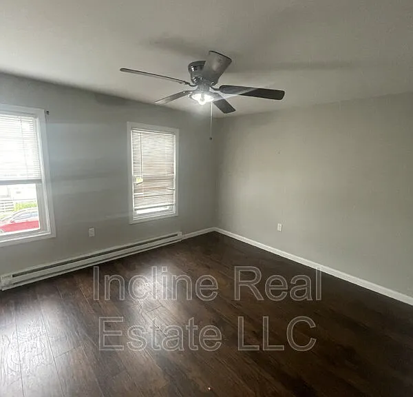 124 S 13th St — Photo 6