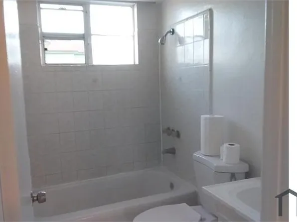 1859 1/2 W Vernon Ave, Los Angeles, CA 90062