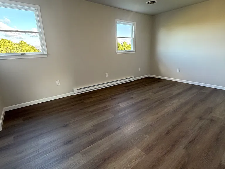 50 Eton Ct — Photo 12