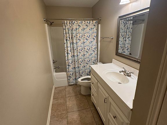 4th image of 232 Gabreten Ln