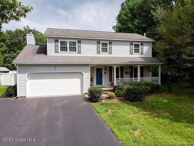 36 Lincoln Avenue, Clifton Park, NY, 12065