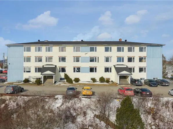 500 Douglas Ave #B213, Saint John, NB E2K 1E7