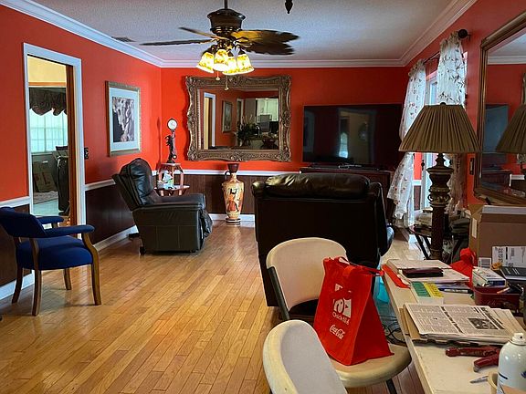 5th image of 11120 SE Gomez Avenue