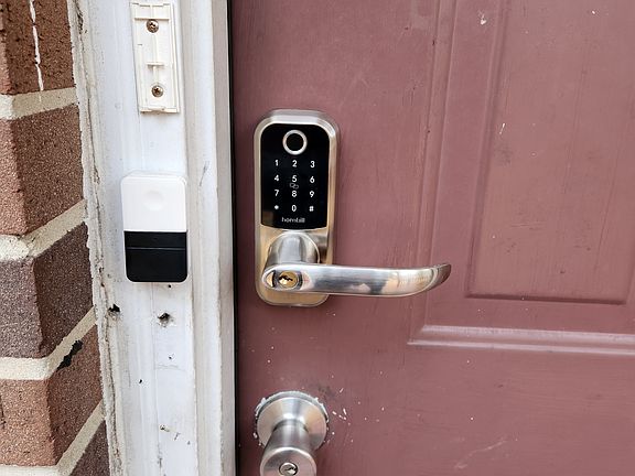 3rd image of 313 Arrundale Dr