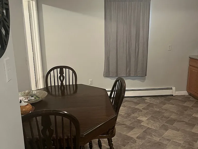 22 Main St #1 — Photo 3