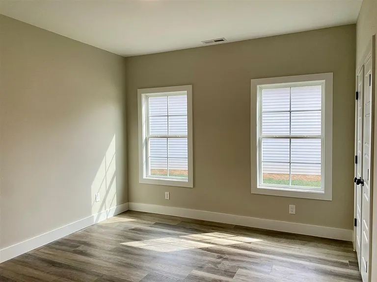476 Cedar Hollow Dr — Photo 18