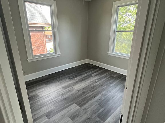 3rd image of 3642 Mozart Ave #2
