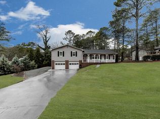 6817 Sky Lane Dr, Acworth, GA 30102