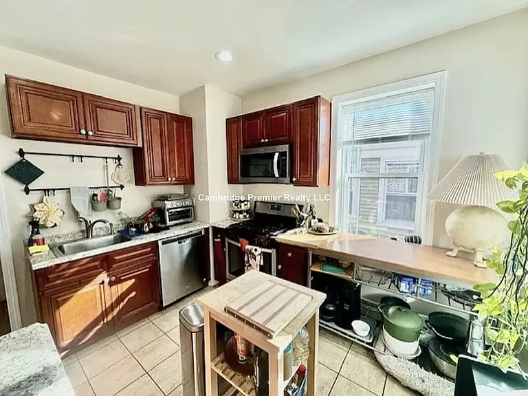 274 Brookline St #2L — Photo 6