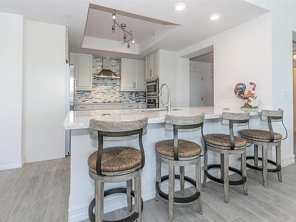 4th image of 333 Bay Colony Dr N #333
