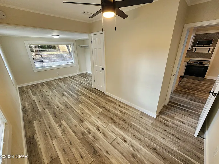 1719 Stephens Ave — Photo 18