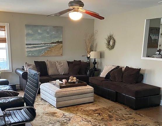 4th image of 821 Montview Dr