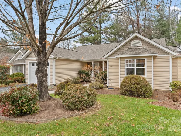 264 Charlestown Dr, Hendersonville, NC 28792