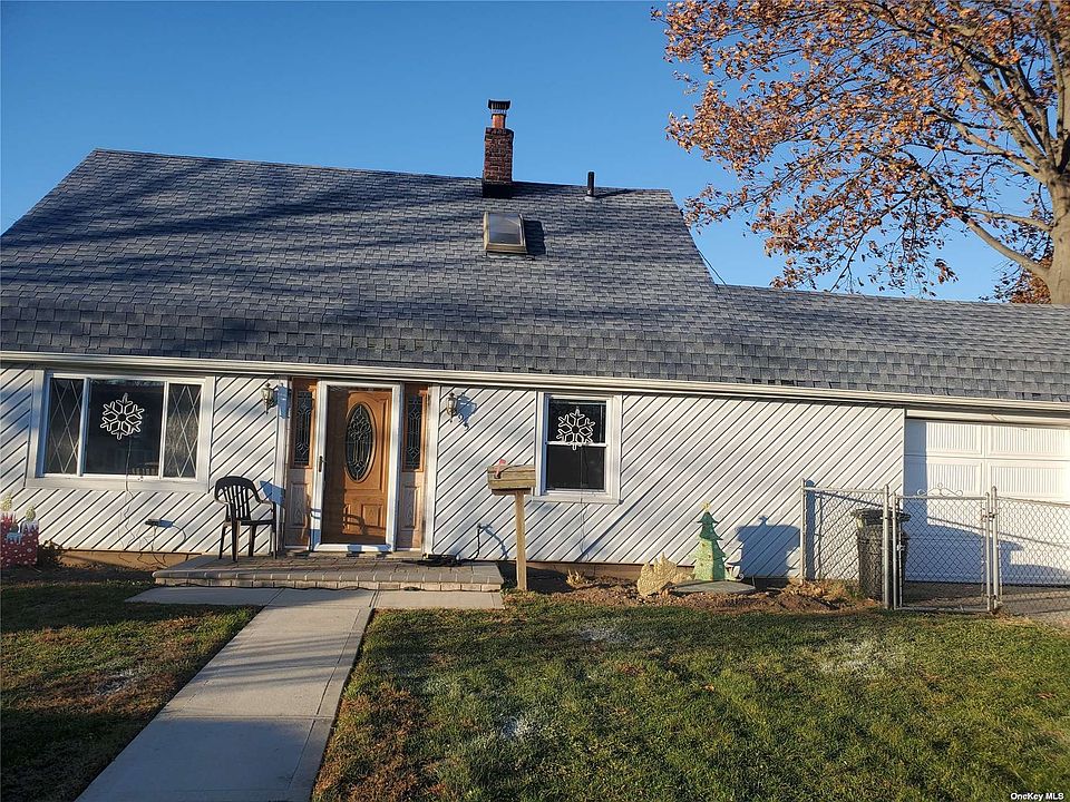 95 Hollyhock Road, Levittown, NY 11756 Zillow