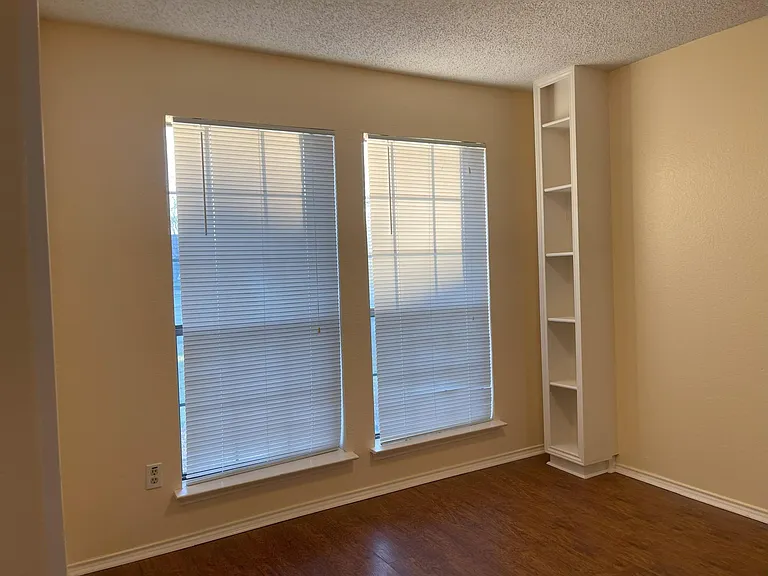 5719 Red Cactus Ct — Photo 3