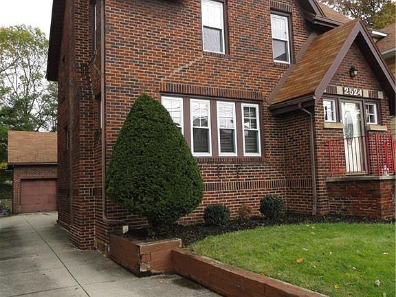 2nd image of 2524 3rd St