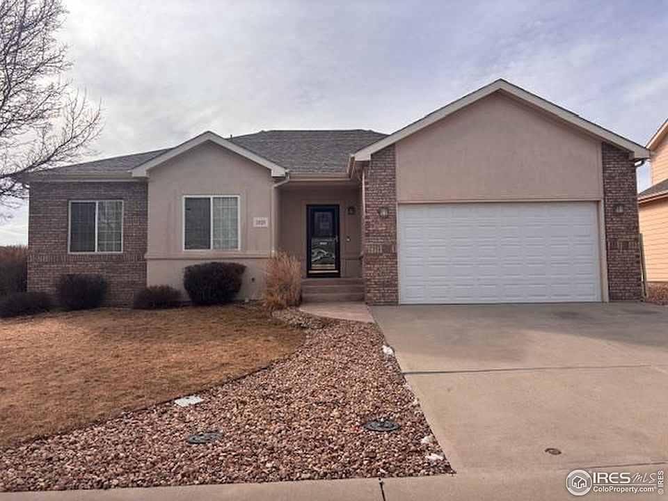 1st image of 3323 Costanita St