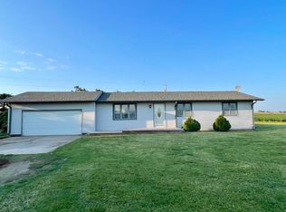 252 NE 20th Rd, Great Bend, KS 67530