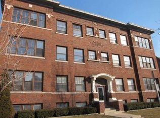 1614 E Royall Pl APT H, Milwaukee, WI 53202
