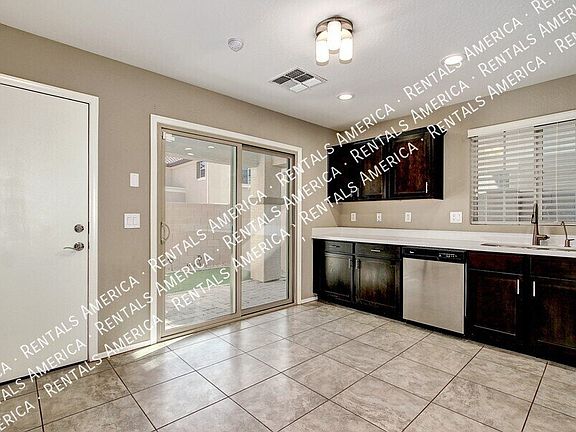 4th image of 2558 E Boston St