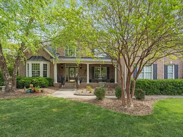 9012 Treesdale Ln, Raleigh, NC 27617