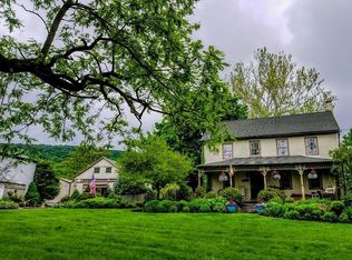10 Vale Dr, Boyertown, PA 19512