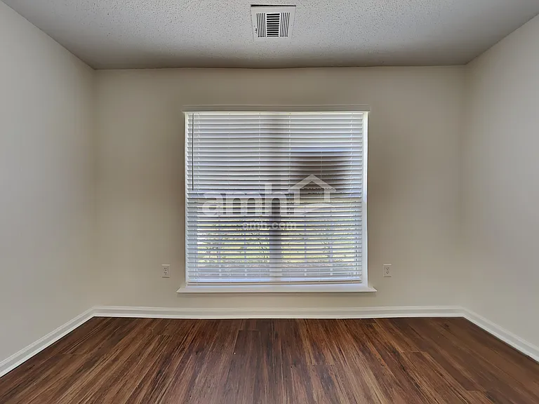 362 Stonebridge Cir — Photo 14