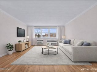 3 Putnam Hl APT 4F, Greenwich, CT 06830