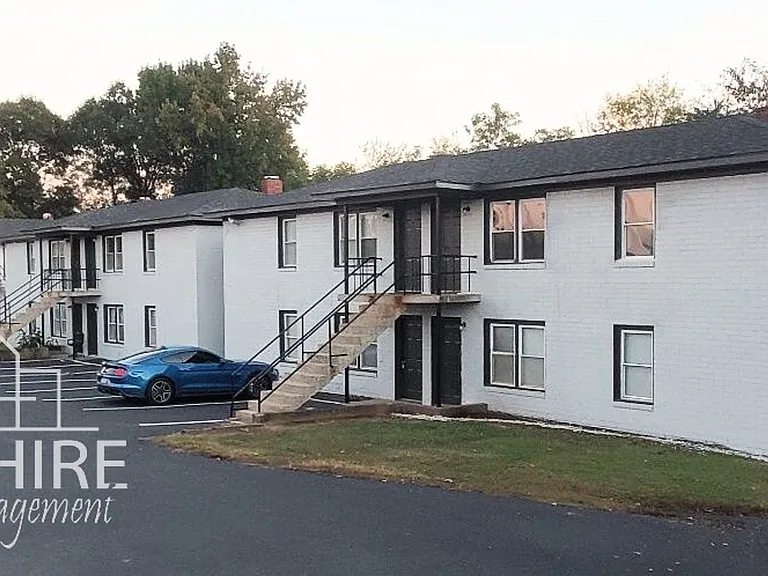 Hampton Avenue Apartments Comfortable Greenville Living Close to Everything — Photo 1