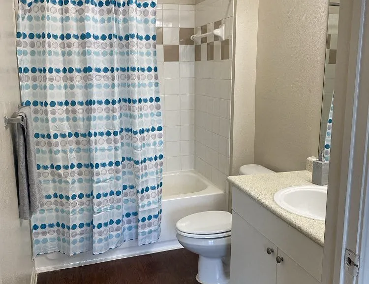 Westchester Woods Apartments — Photo 21