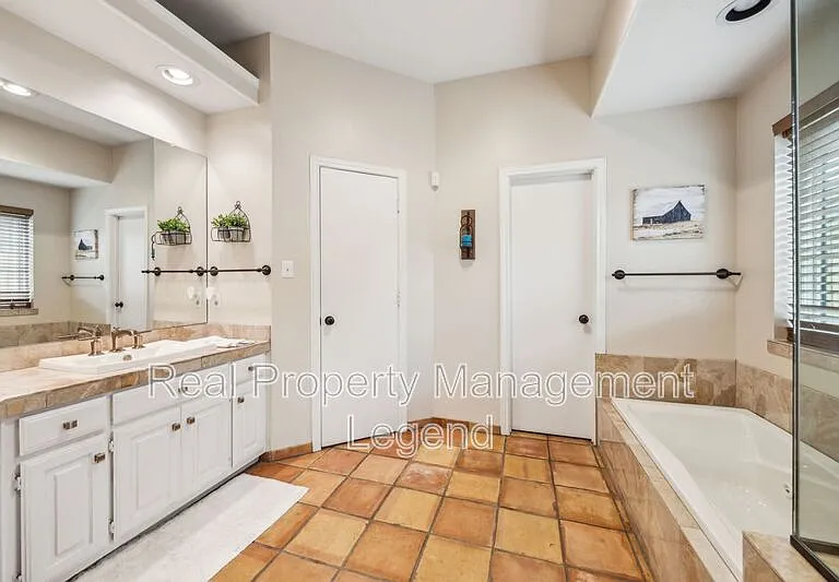 2739 Sedgeway Ln — Photo 18